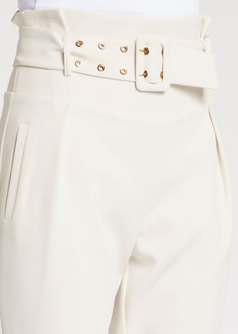 High-waisted trousers with belt