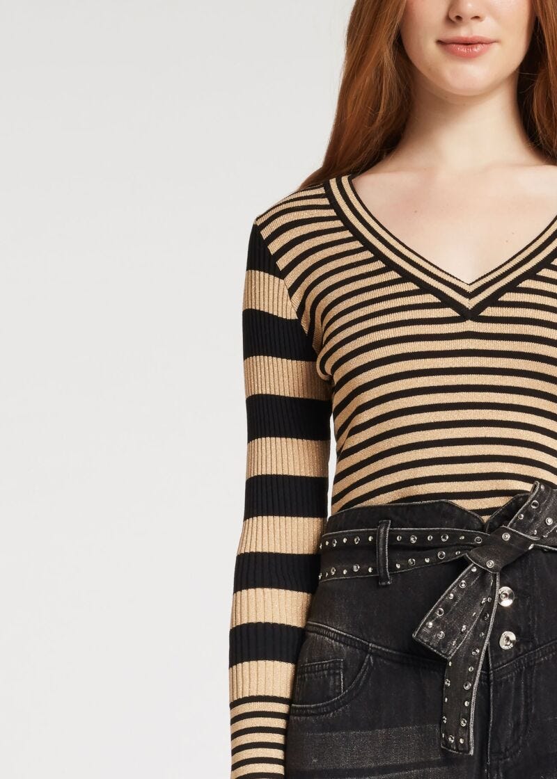 Jumper with ribbed sleeves