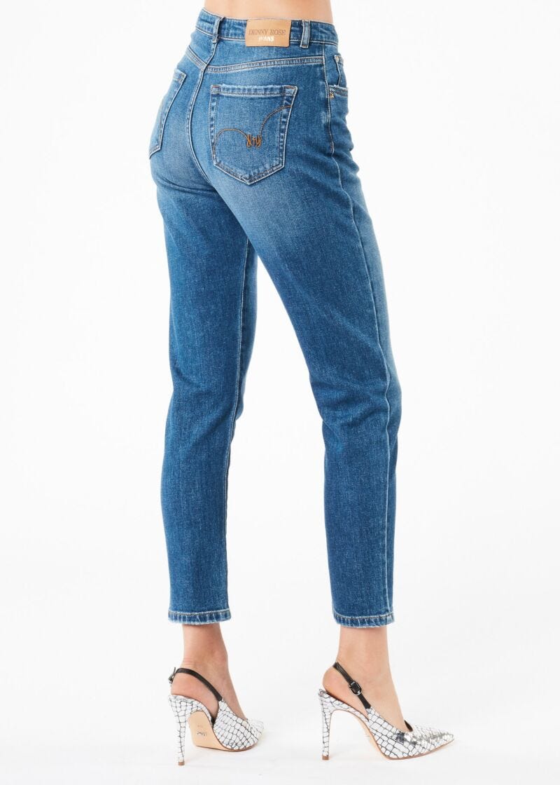 Mom fit jeans