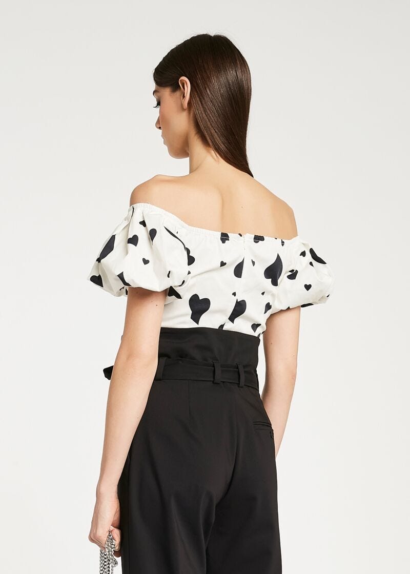 Top with puffball sleeves