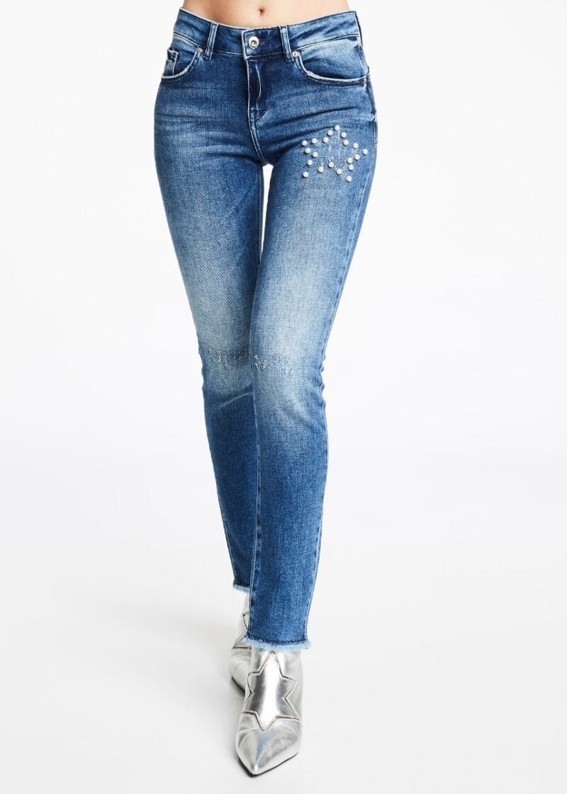 Jeans with pearls