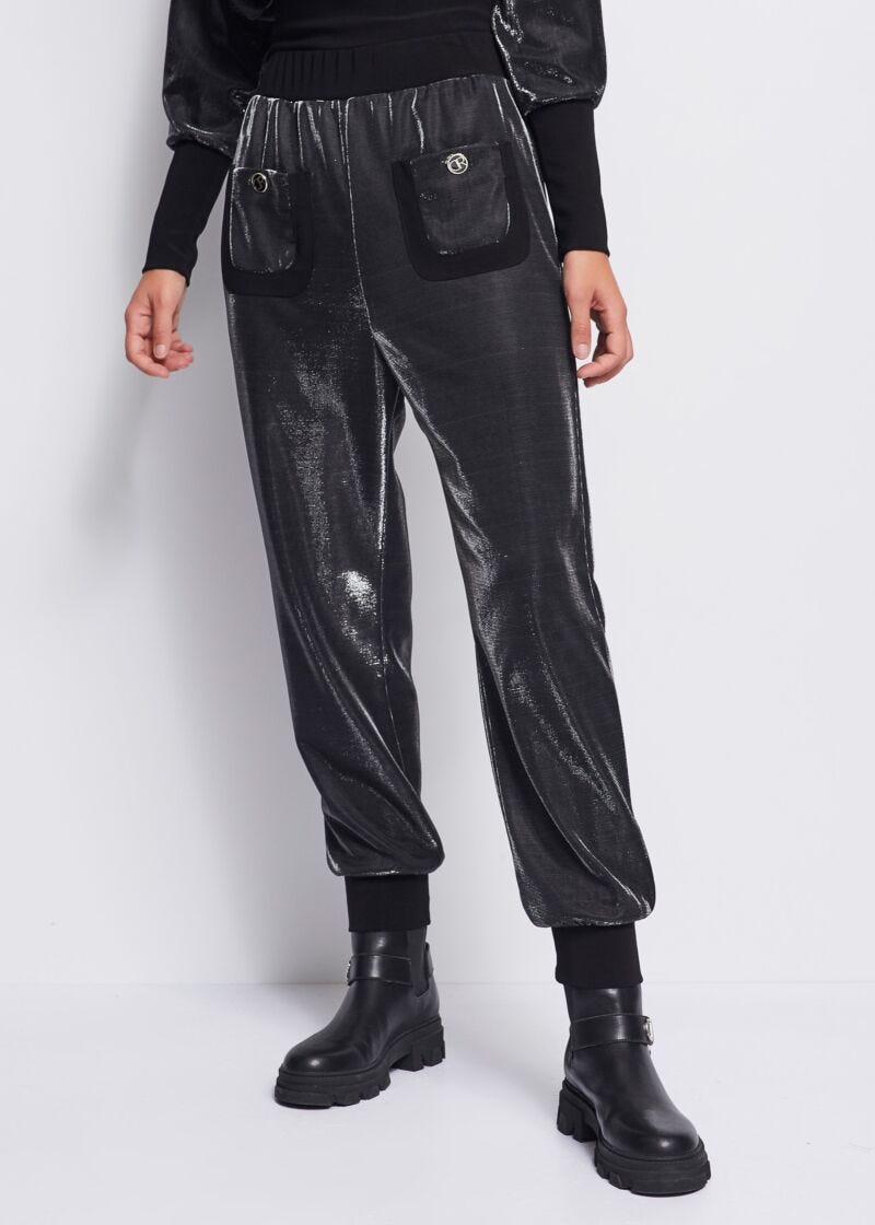 Joggers in laminated fabric