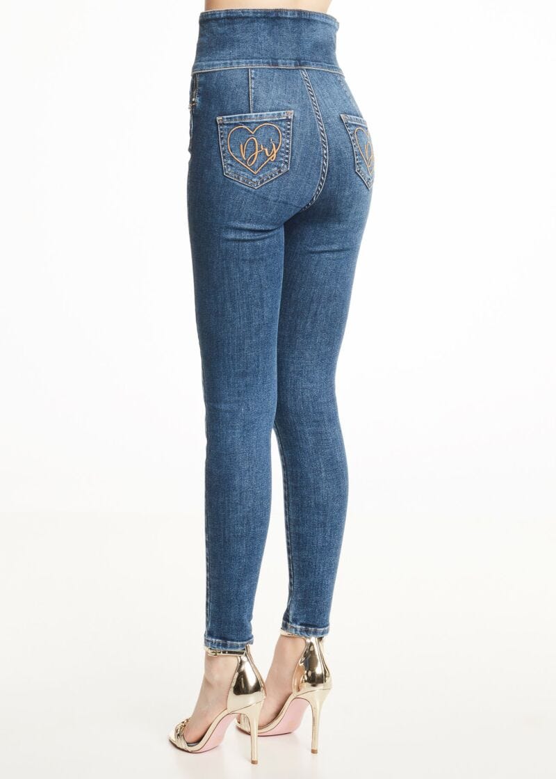 Jeans con cintura