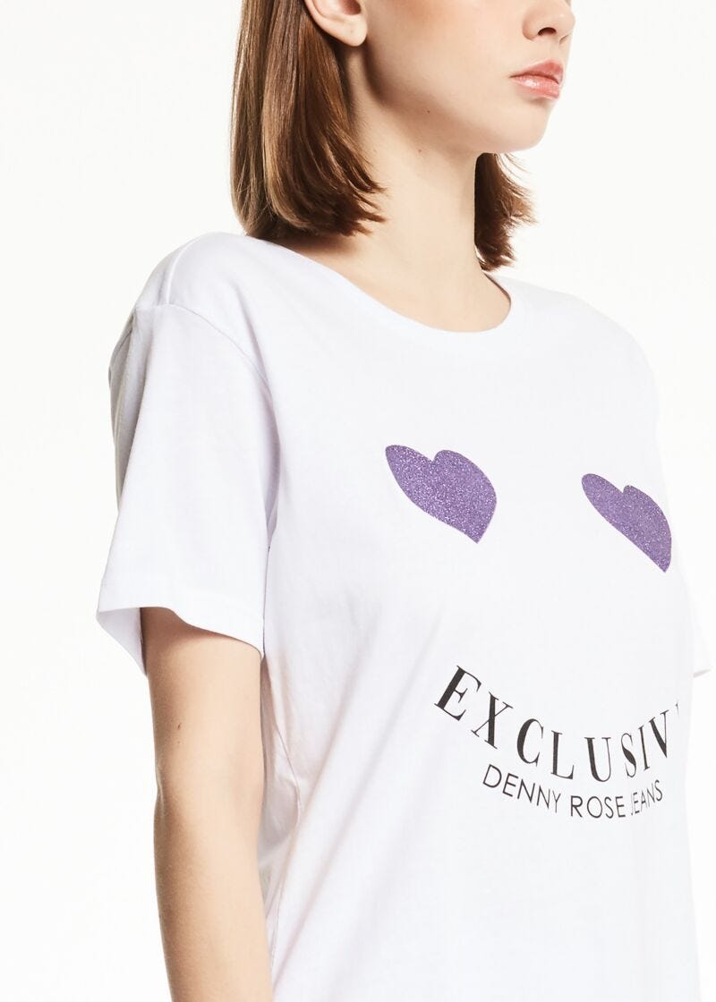 T-shirt con cuori