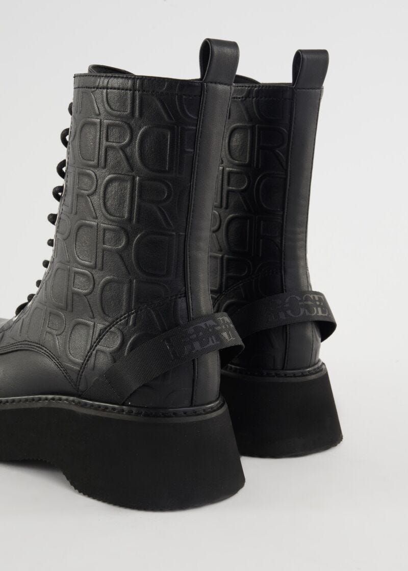 Combat boots with logo