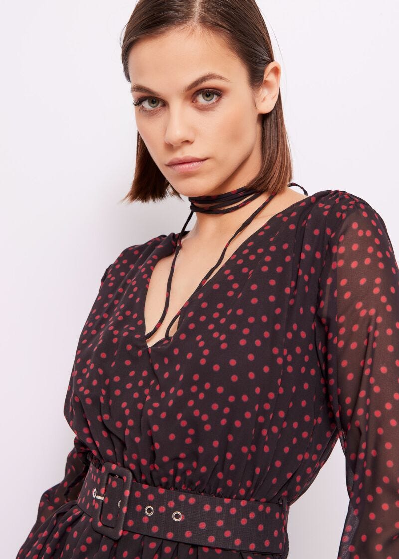 Vestito a pois con cintura