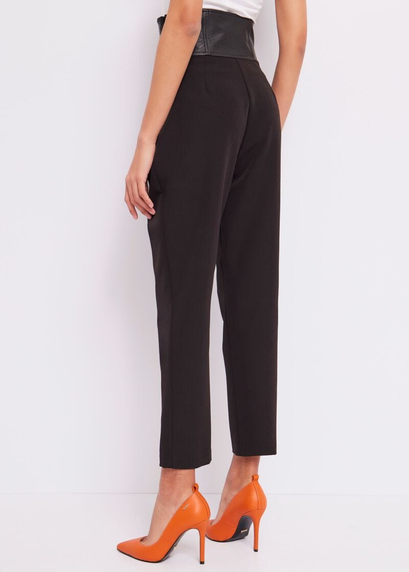 Cropped trousers