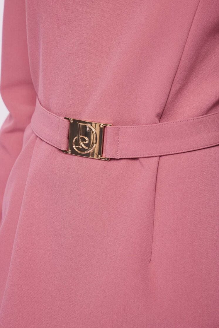 Vestito rosa con cintura
