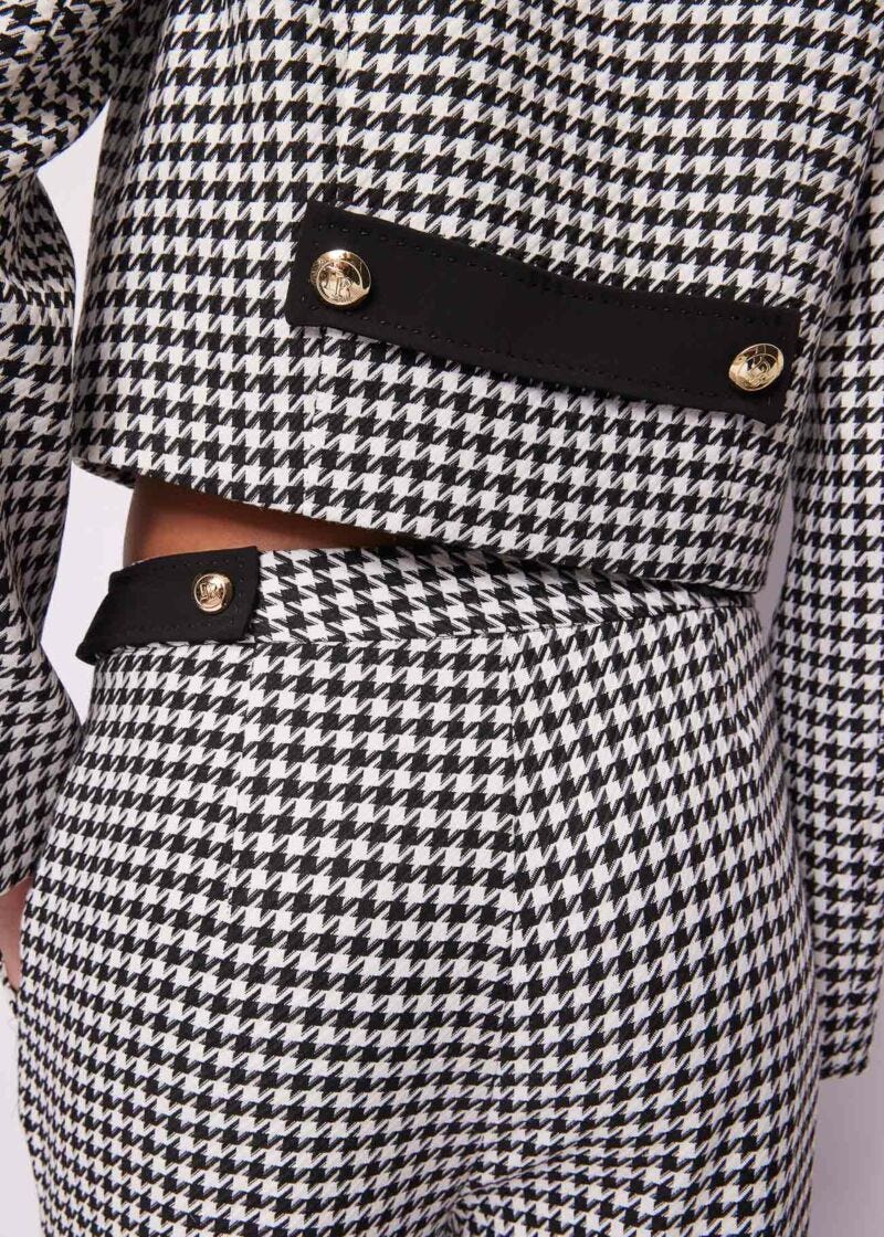 Cropped houndstooth blazer