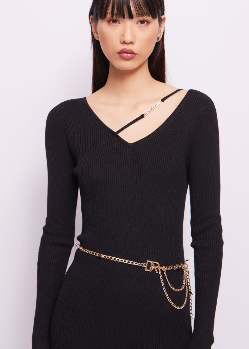 Chain belt with logo