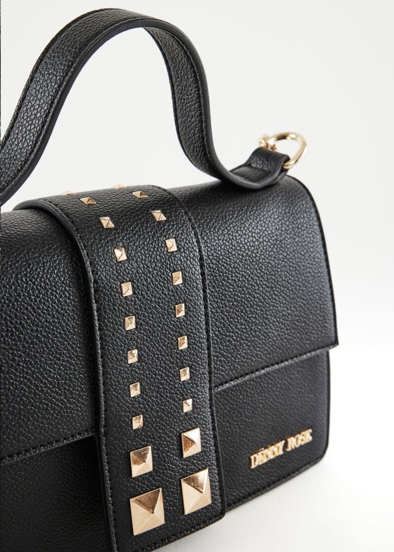 Borsa a mano nera con borchie