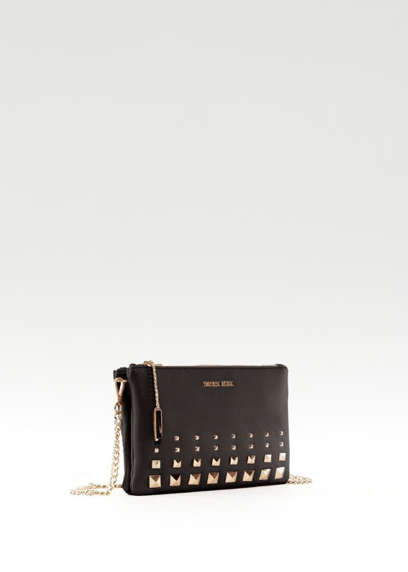 Bandolera negra con tachuelas