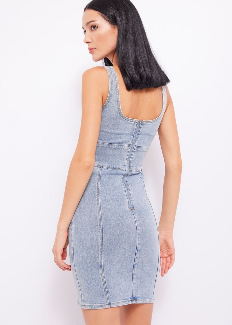 Vestito in denim con bottoni