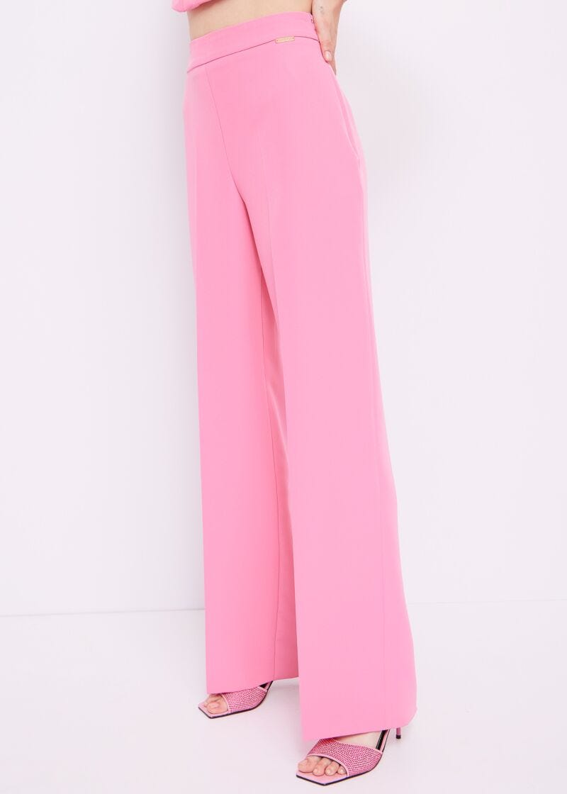 Two way stretch trousers