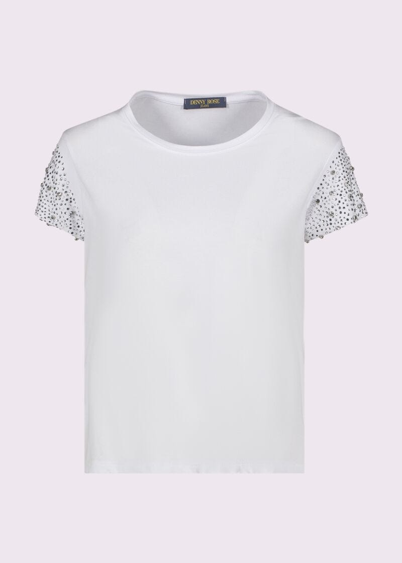 Camiseta blanca con apliques