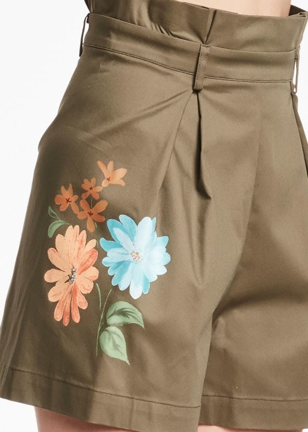 Bermuda shorts with floral print