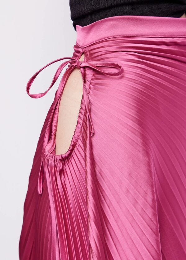 Pleated skirt