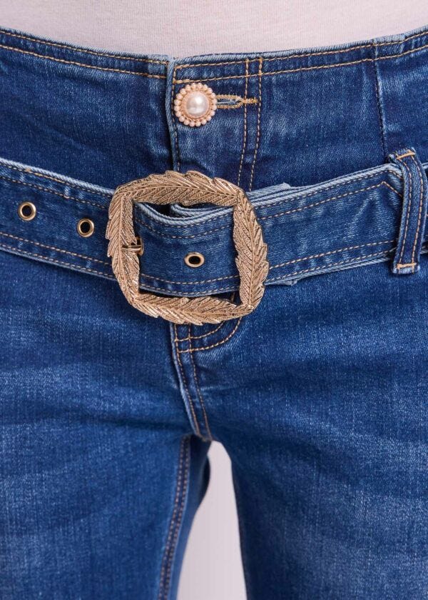 Jeans flare in cotone con cintura