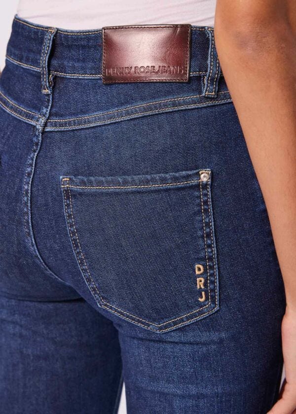 Jeans flare con bottoni