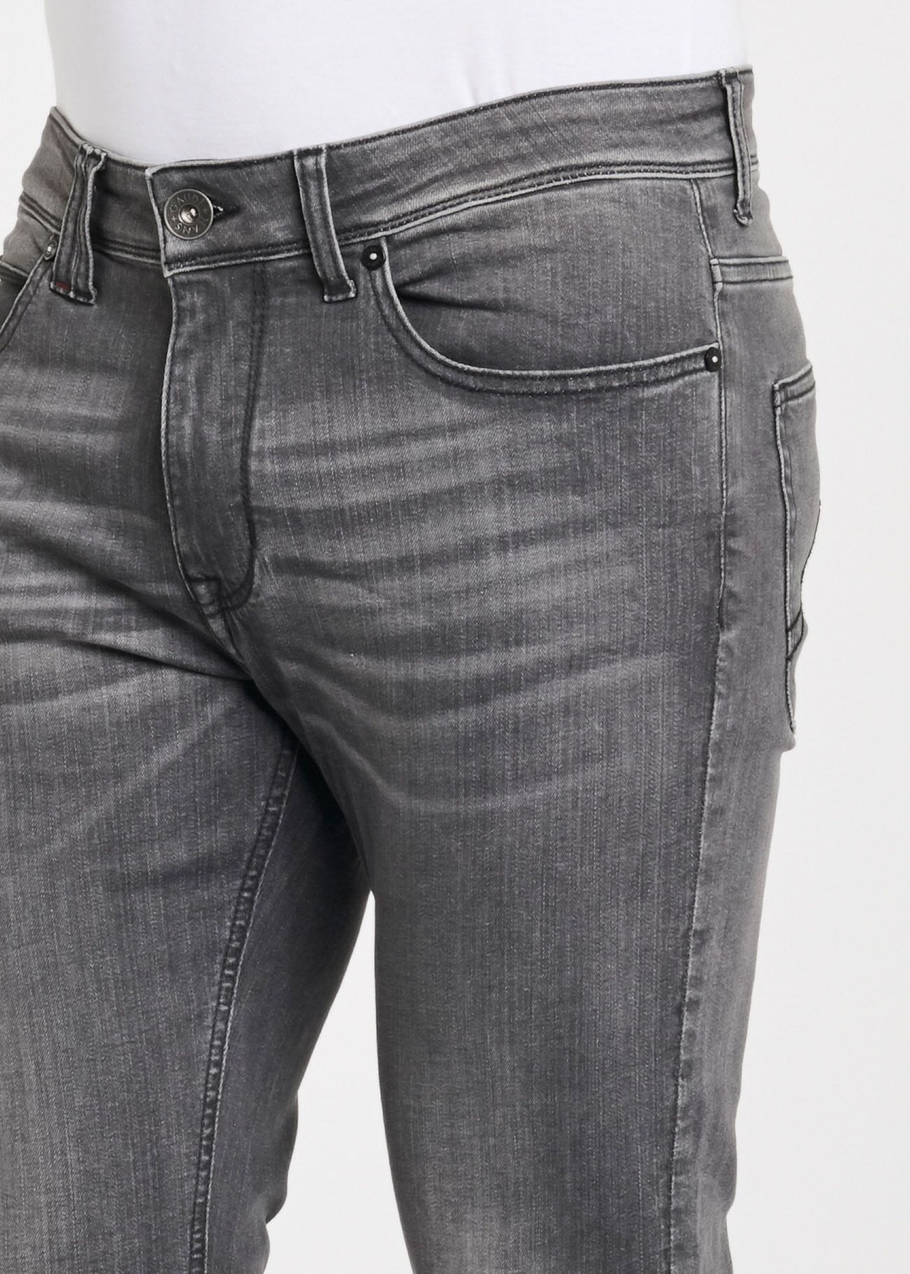 Five pocket jeans