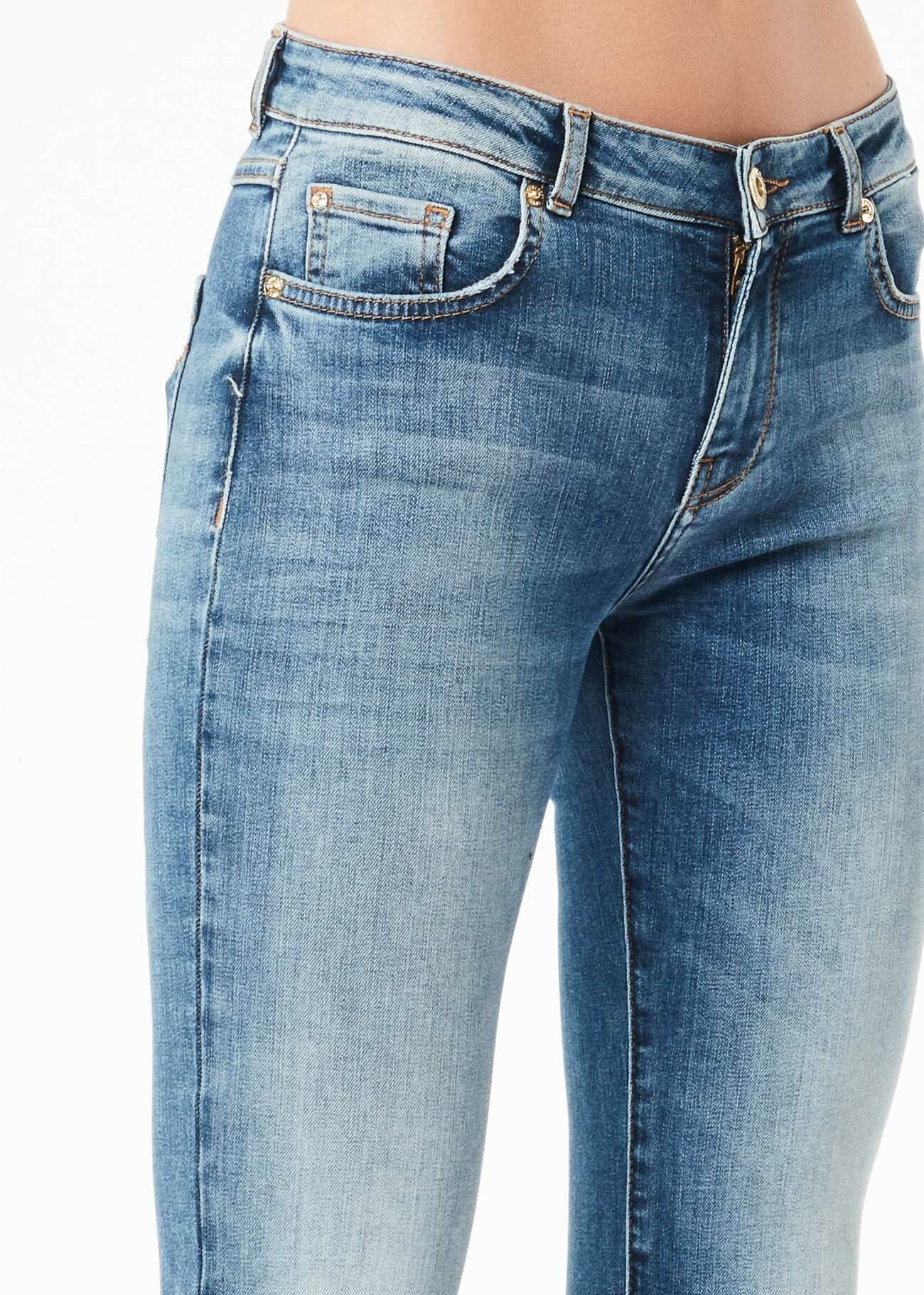 Bootcut jeans