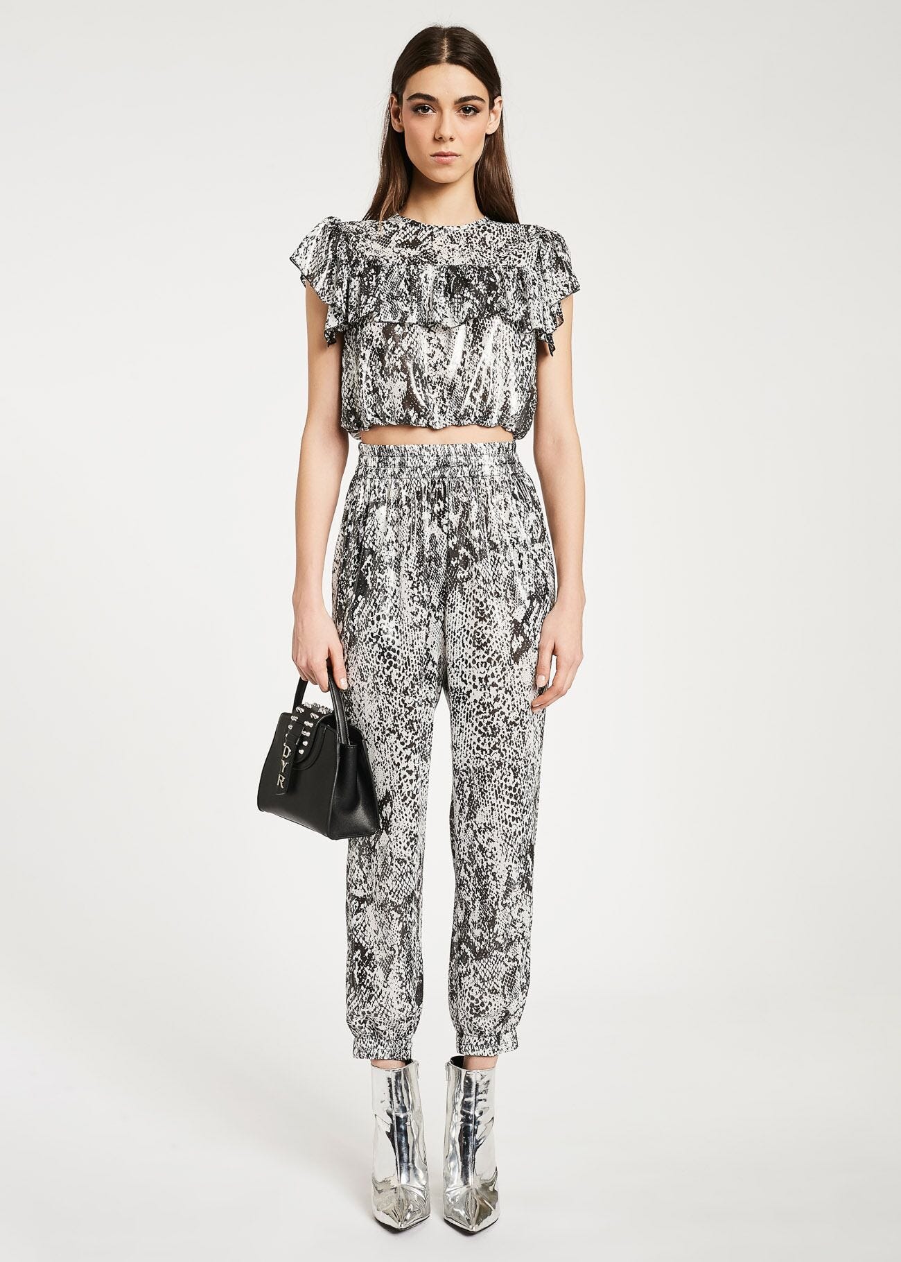 Animal-print trousers