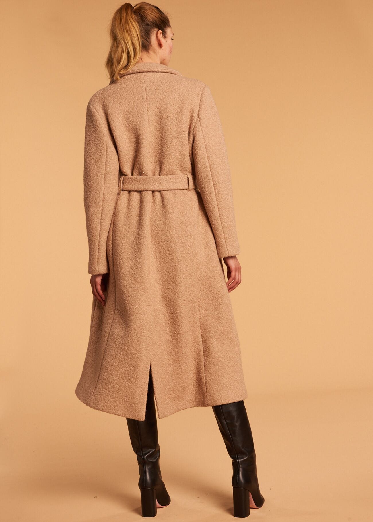 Cappotto con cintura