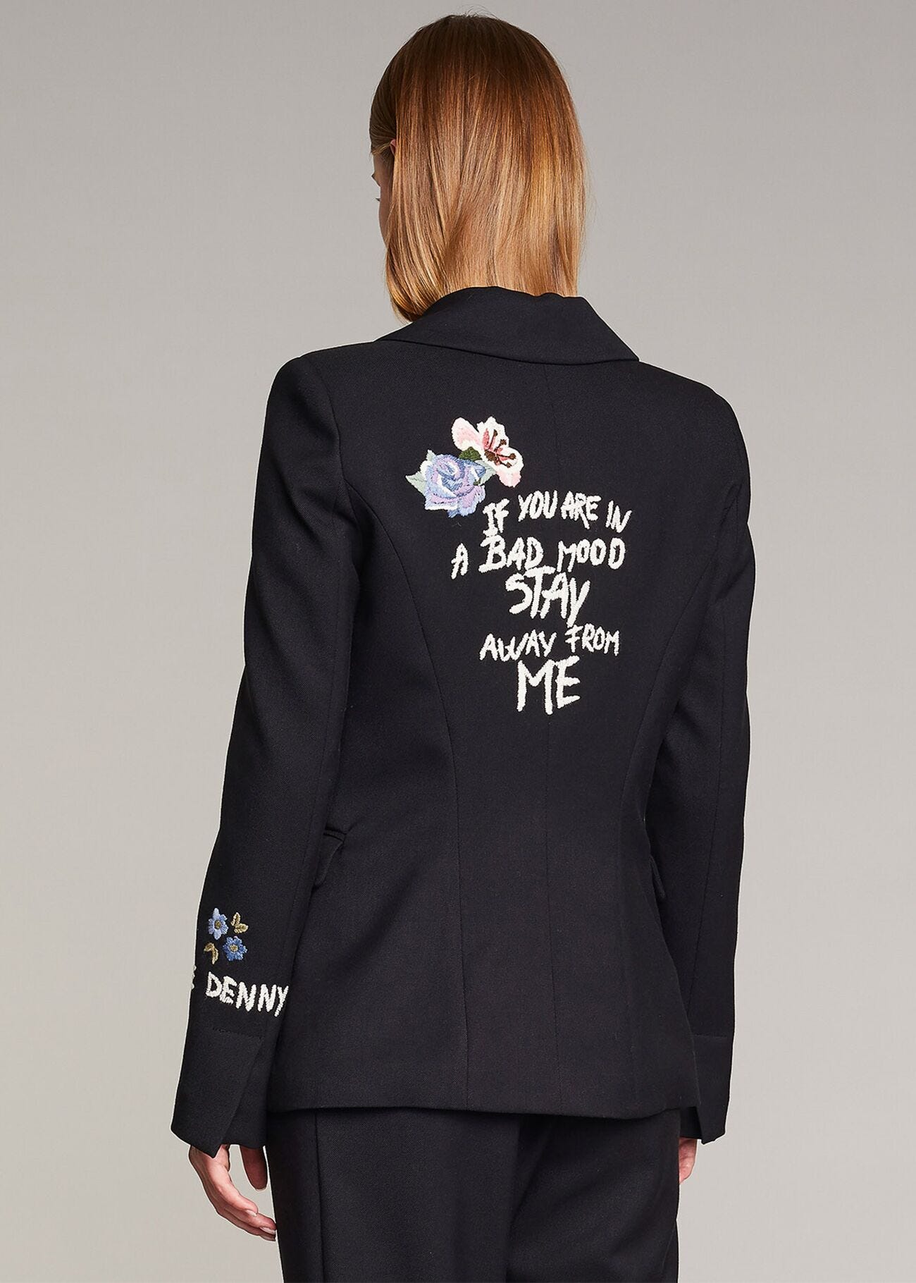 Blazer con ricamo