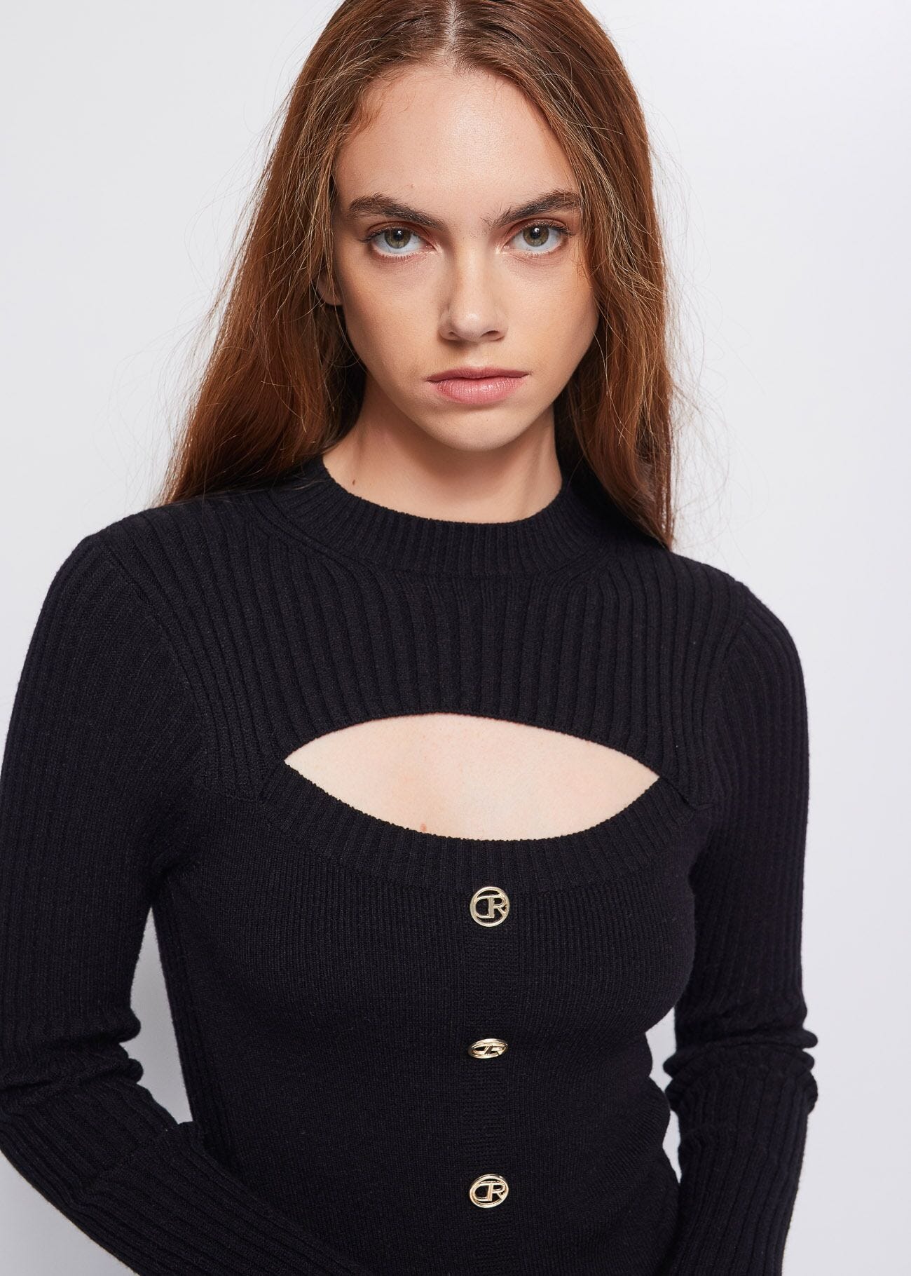 Jumper with cut-out