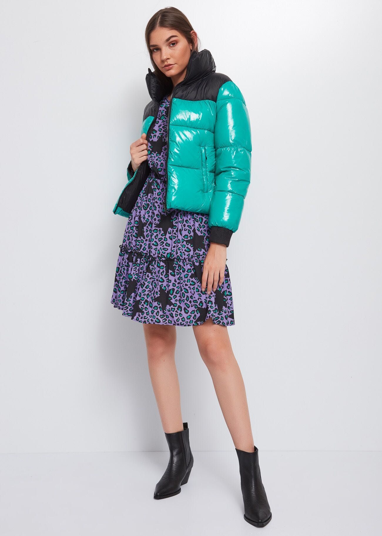 Down jacket in glossy nylon