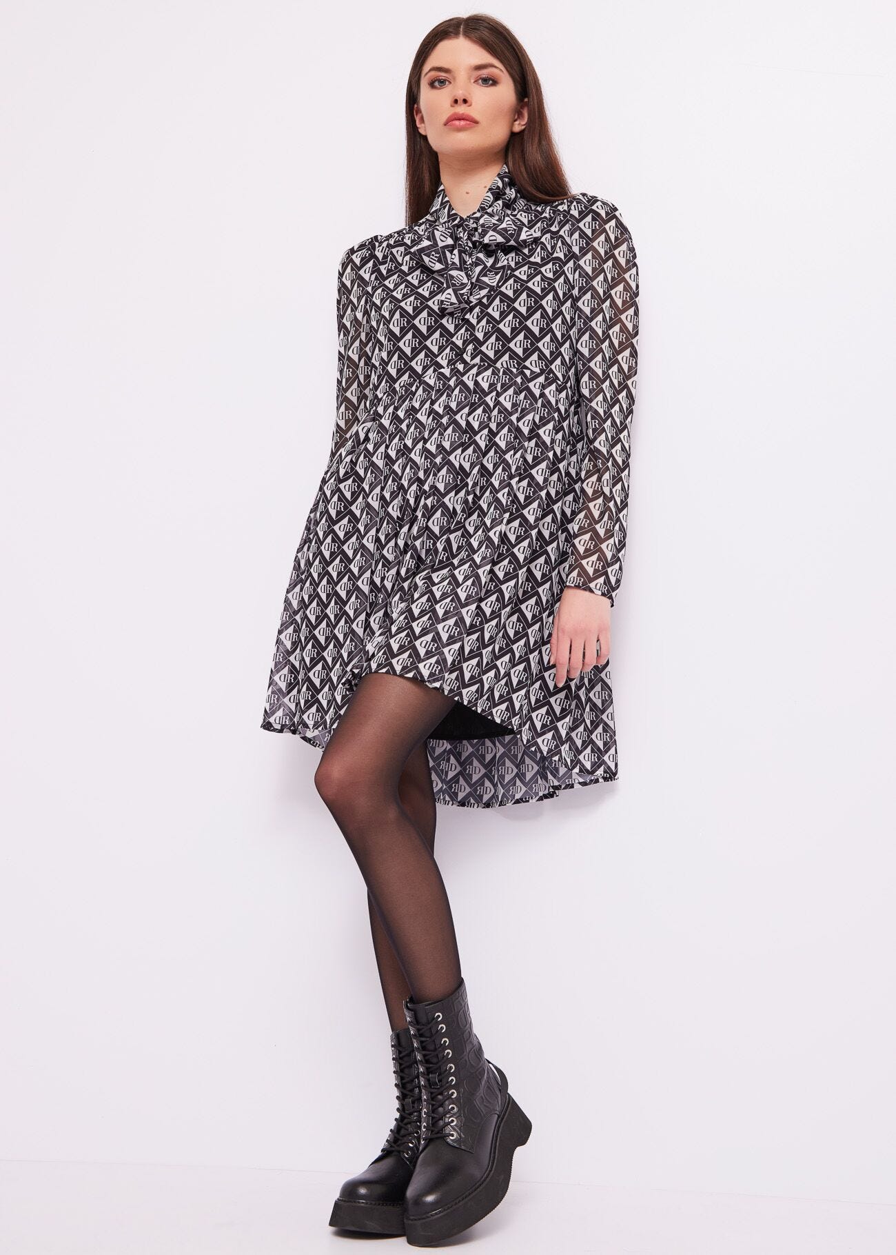 Dress with print