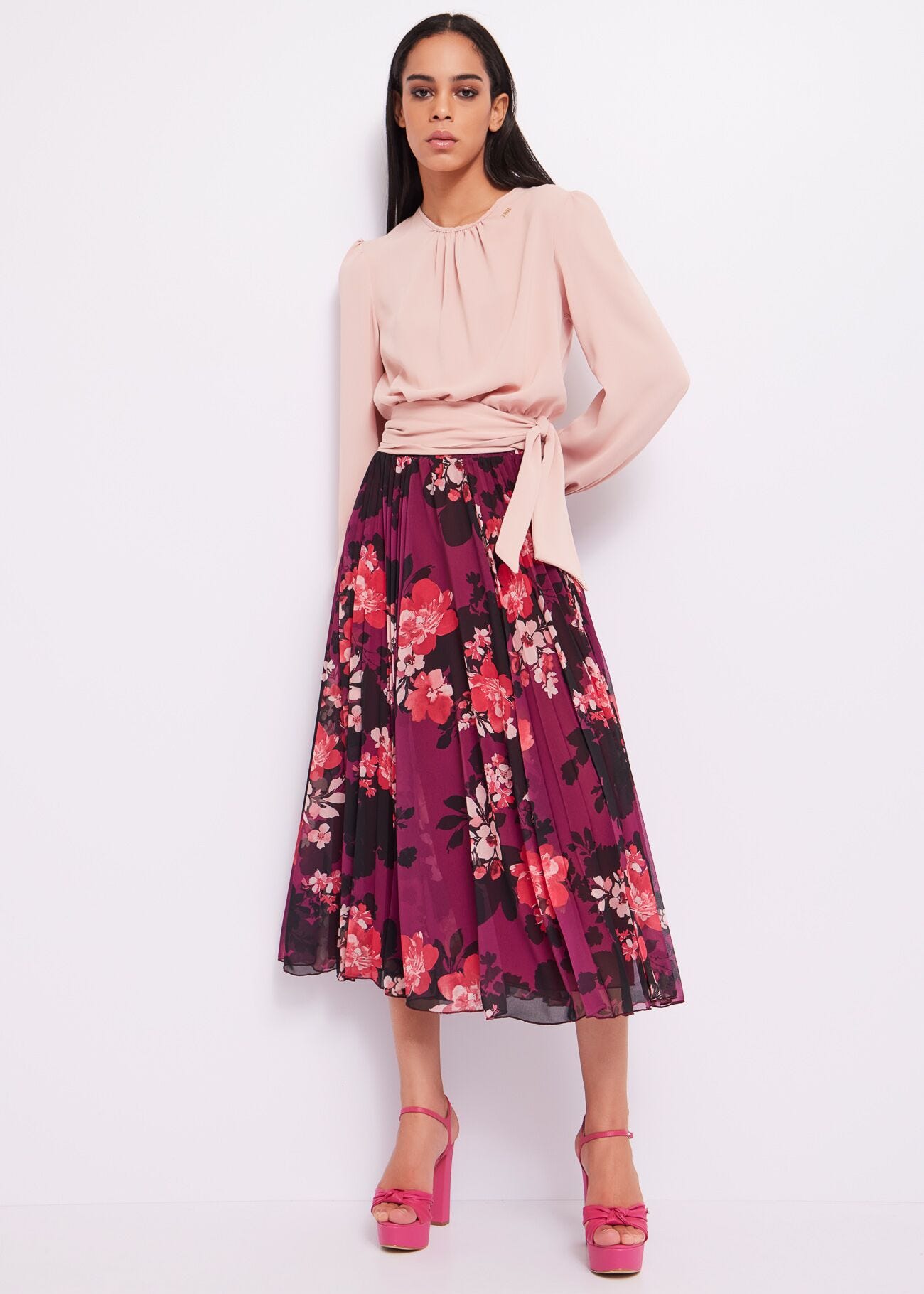 Floral-print skirt