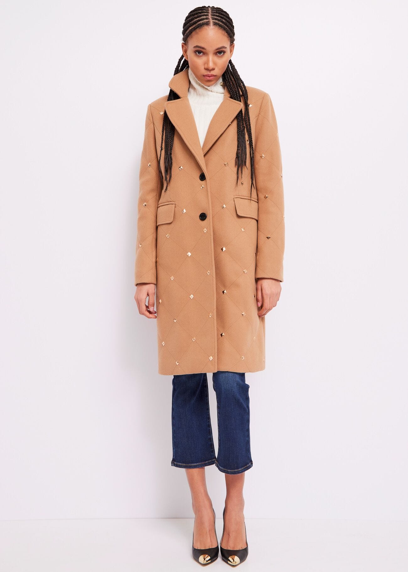 Cappotto con borchie