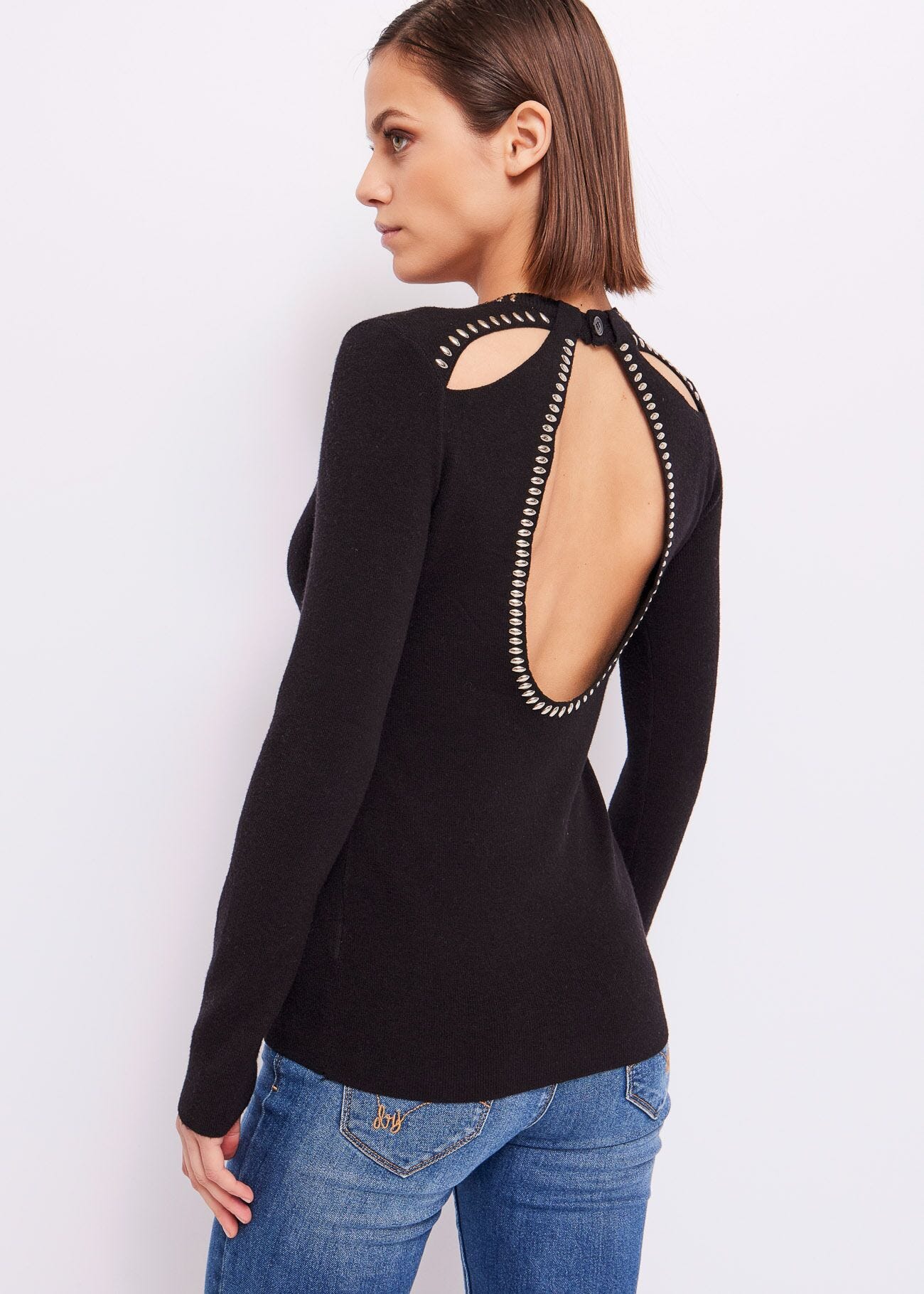 Jumper with studs