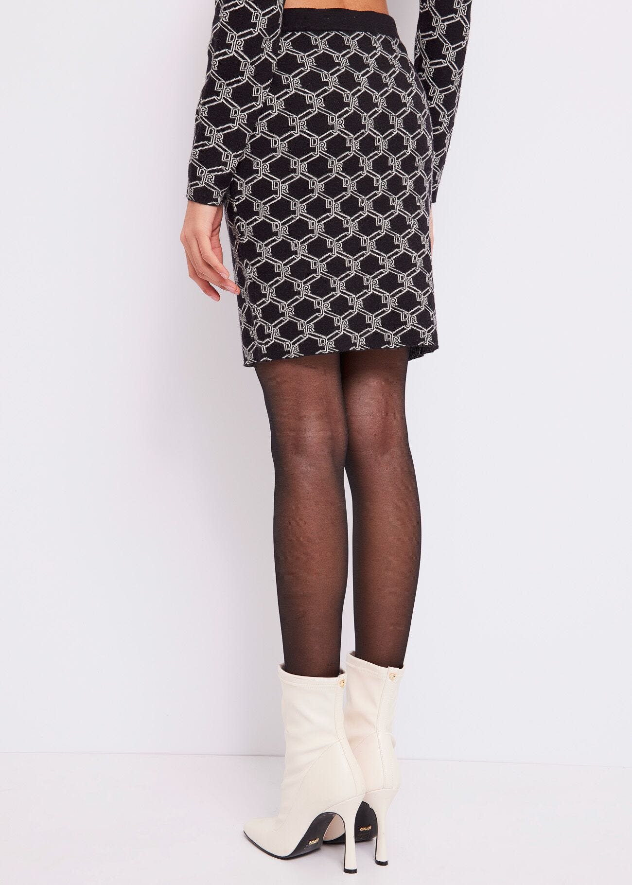 Jacquard skirt