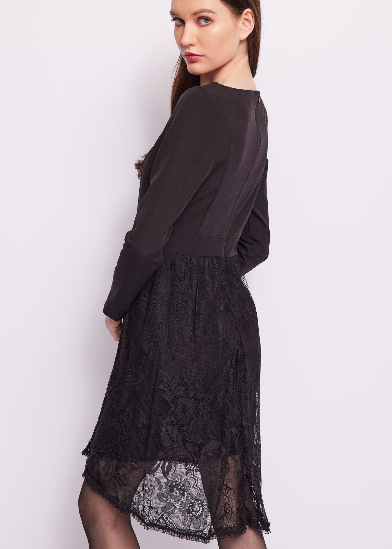 Vestido negro con encaje