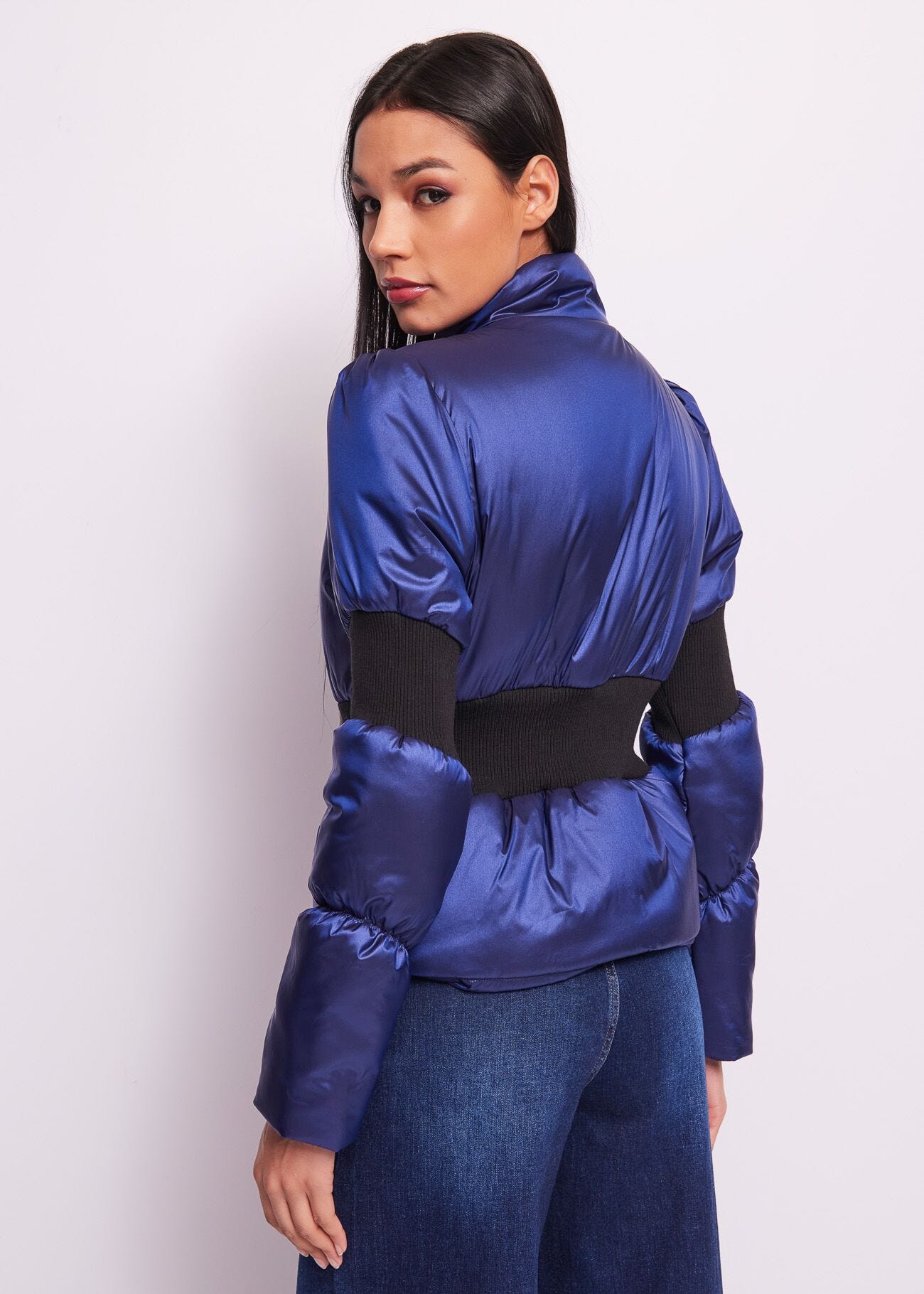 Piumino corto in nylon blu