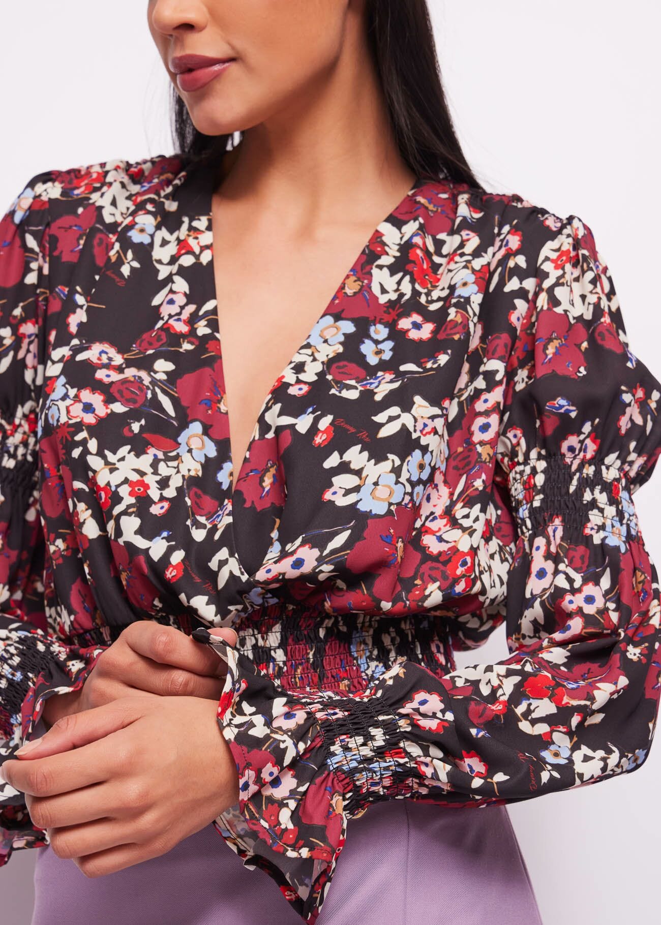 Floral-print blouse