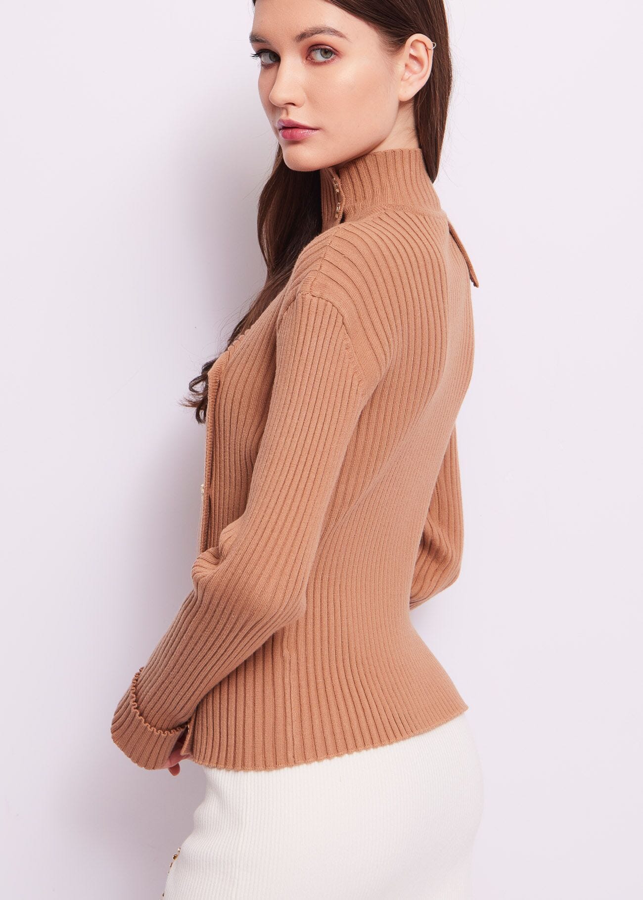 Brown ribbed jumper with buttons