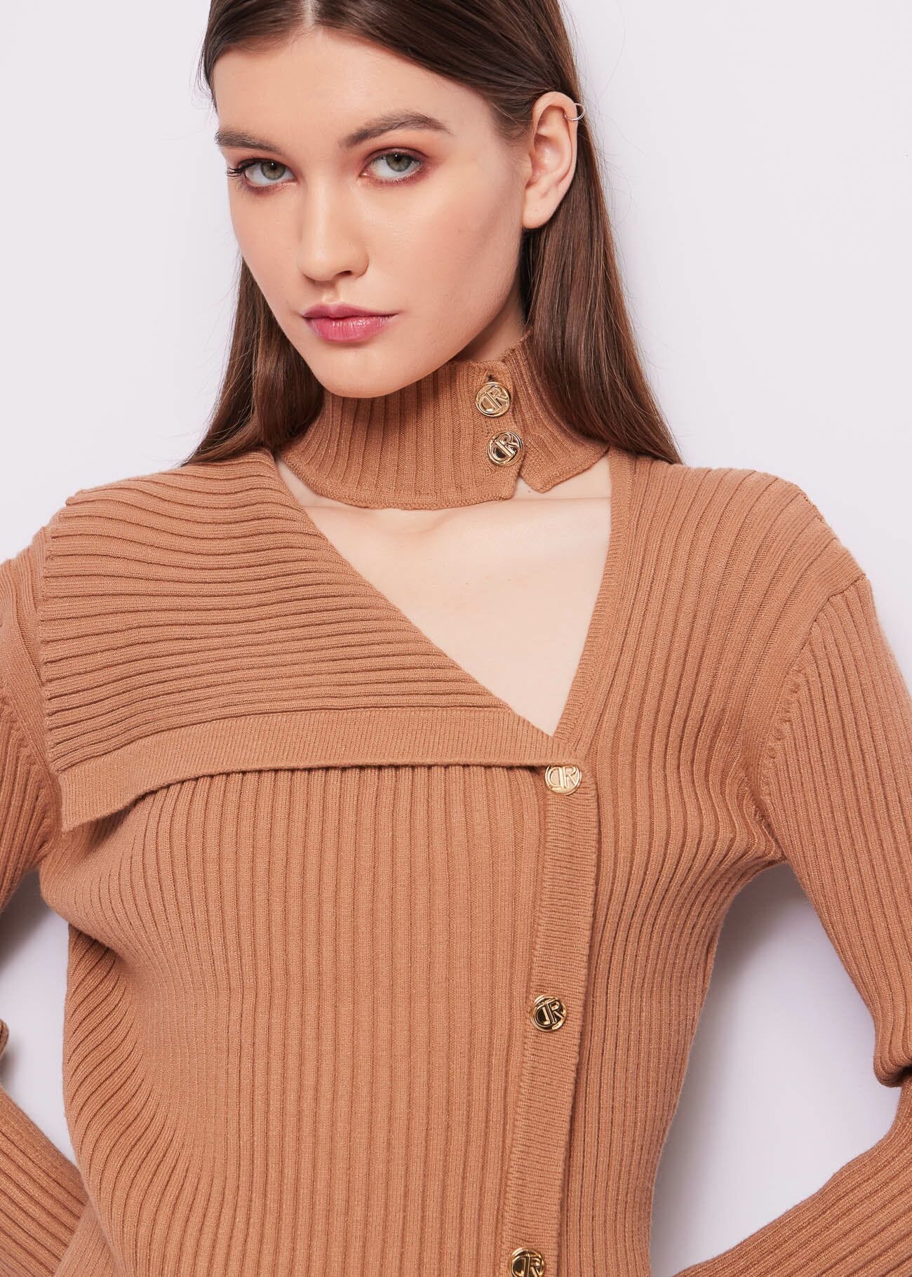 Brown ribbed jumper with buttons