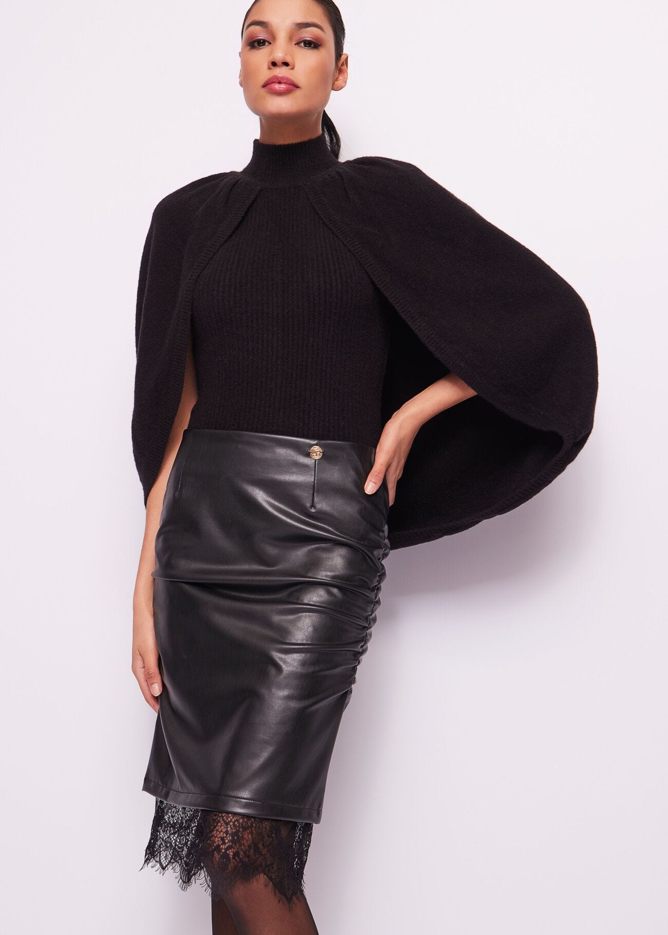 Black jumper in wool blend
