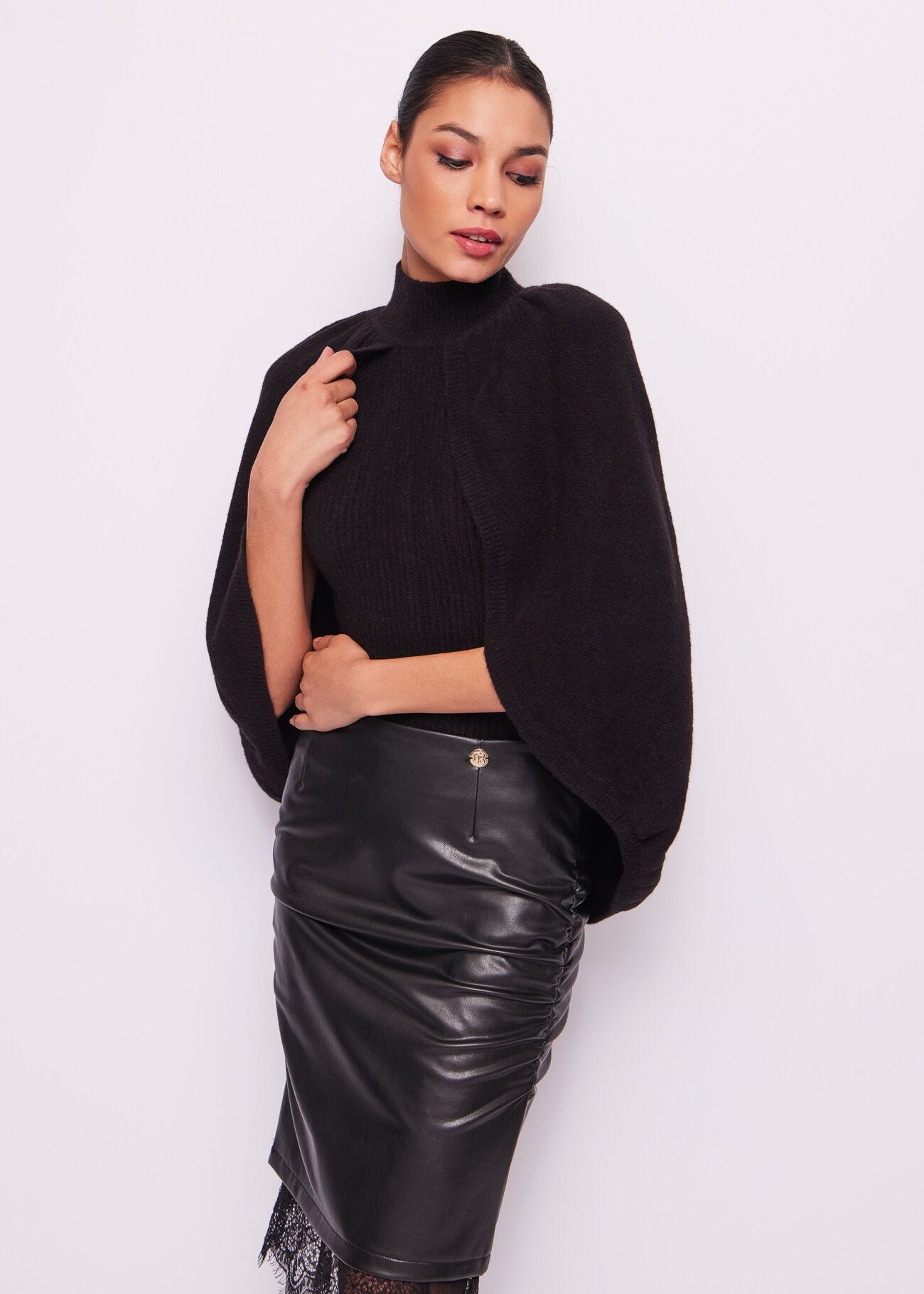 Black jumper in wool blend