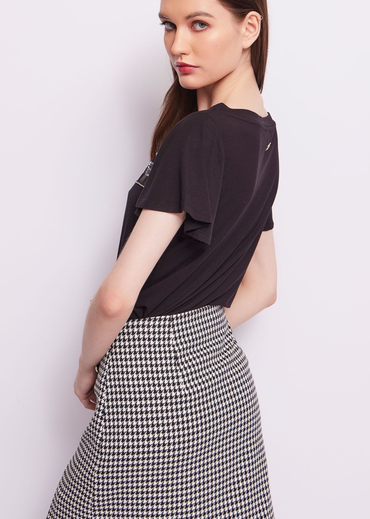 Black jersey t-shirt with tulle