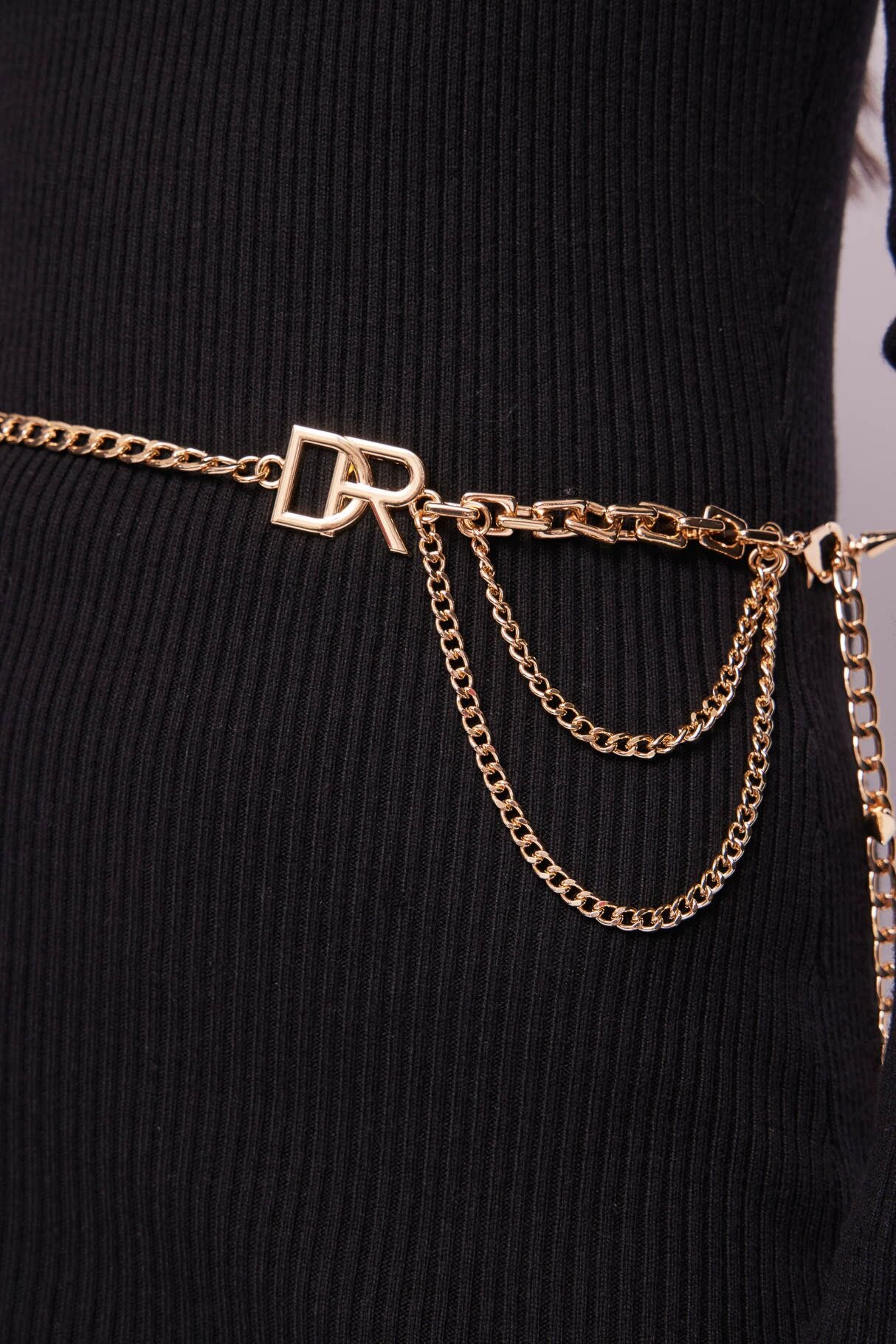 Chain belt with logo