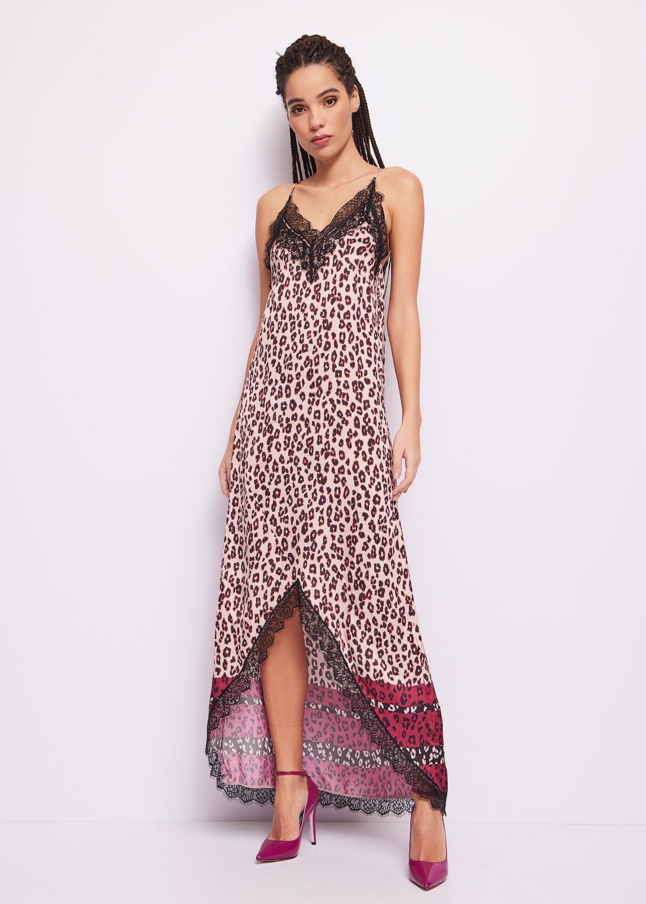 Abito lungo animalier in raso