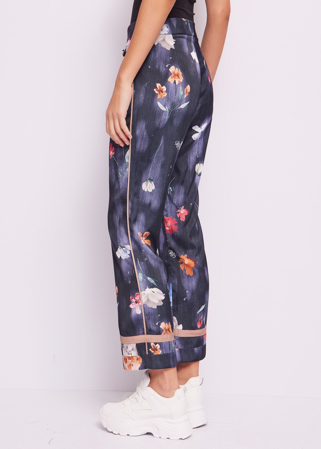 Printed satin trousers