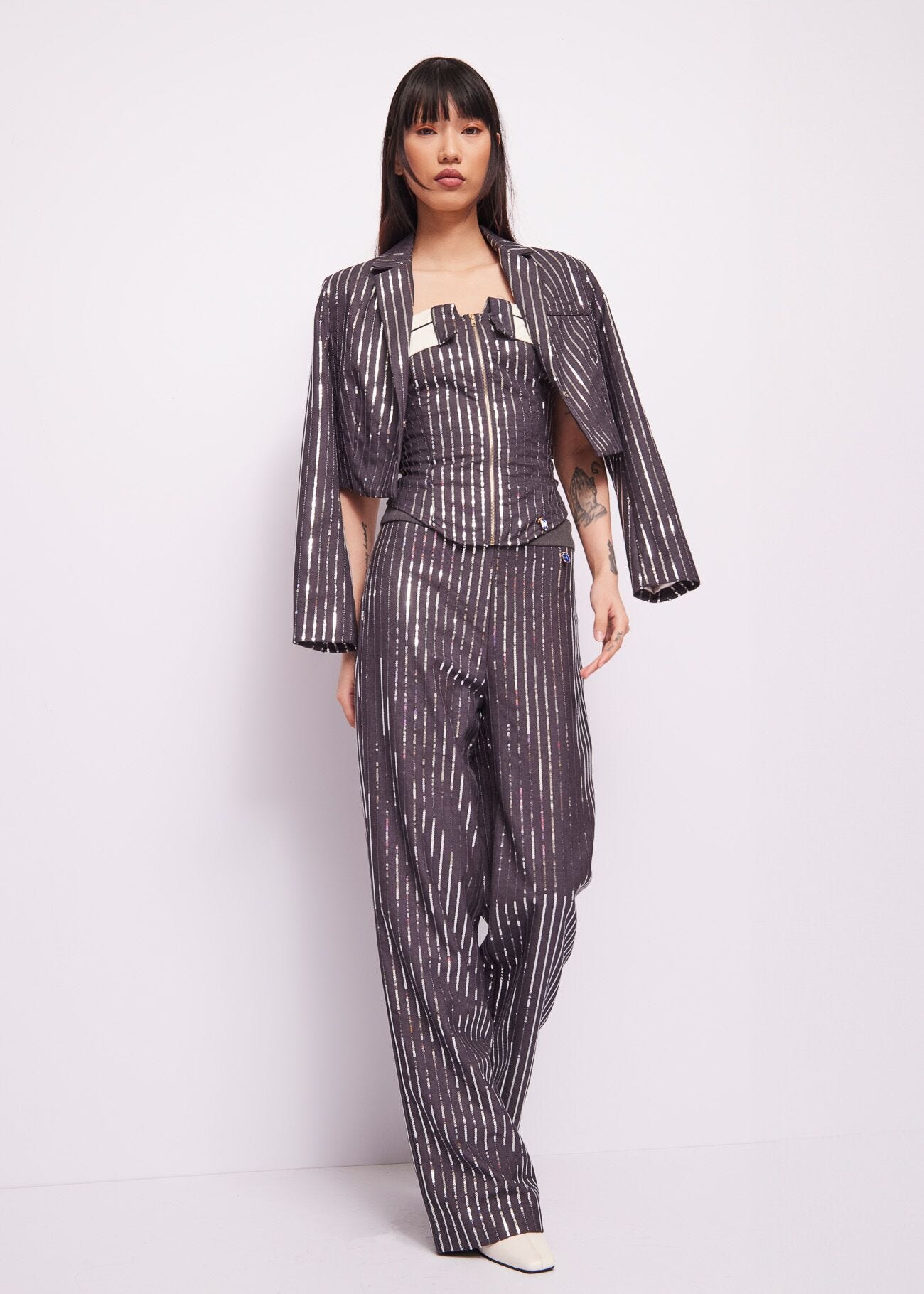 Short sequinned blazer