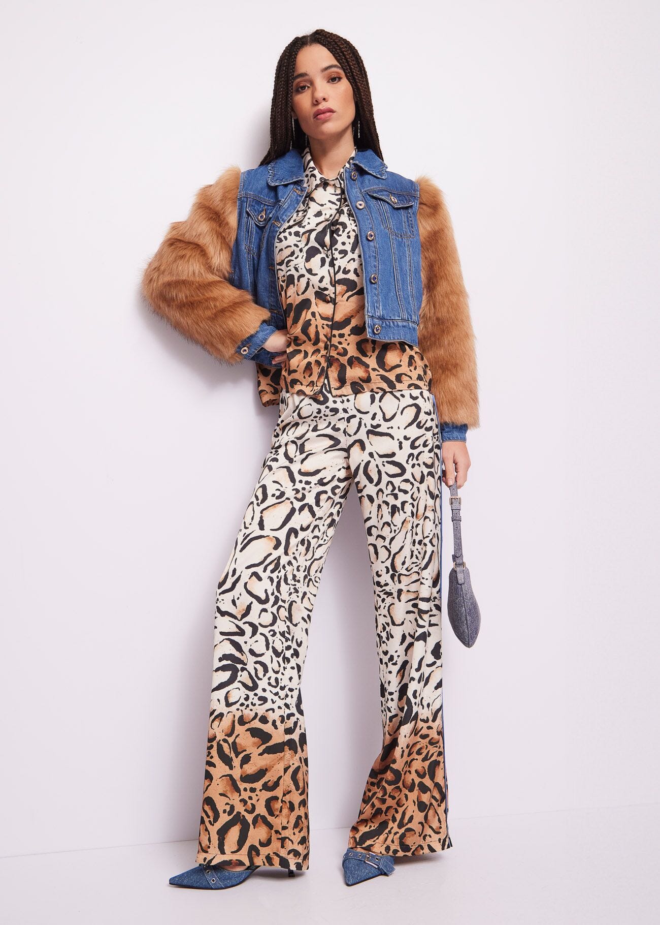 Denim jacket with fur