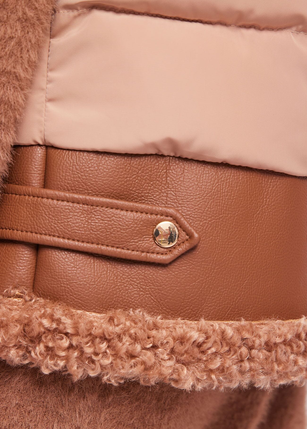 Padded vest with zip