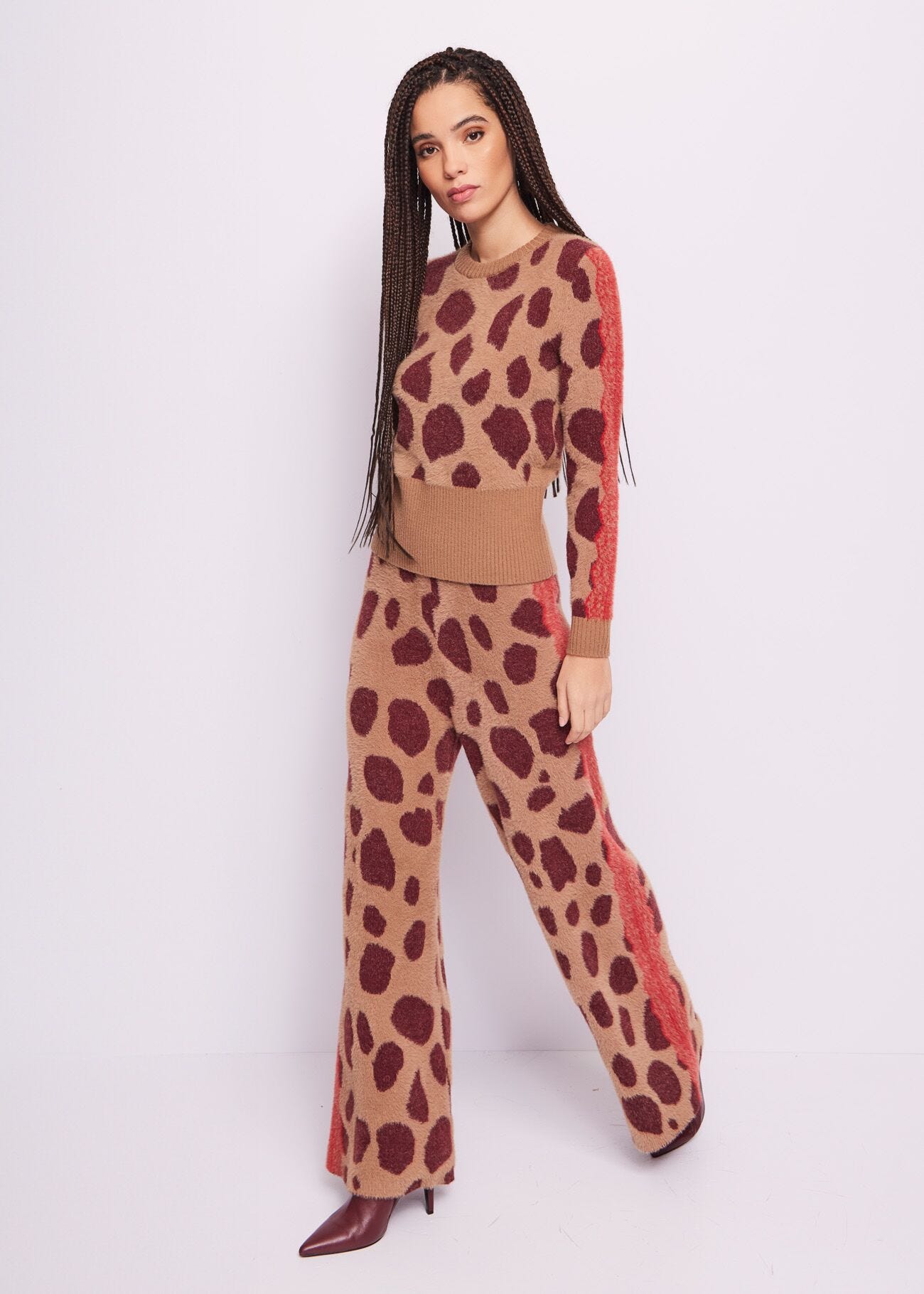 Animal-pattern jacquard jumper